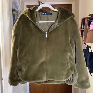 Zara S olive green faux fur zip up jacket